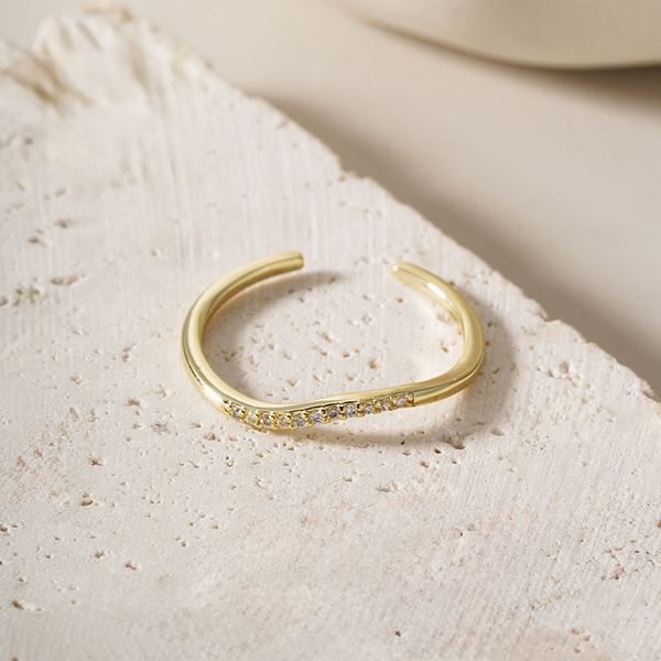 Gleam Wave Ring